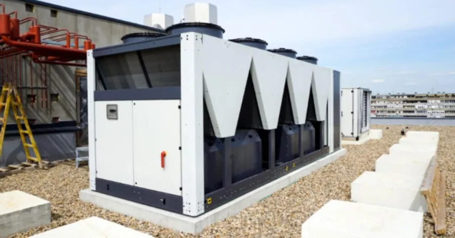 how does an air-cooled chiller work