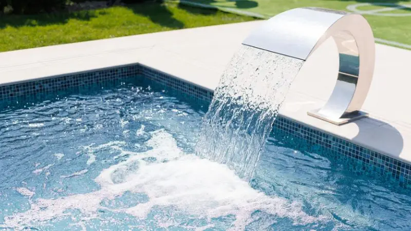How long should my pool pump run in summer