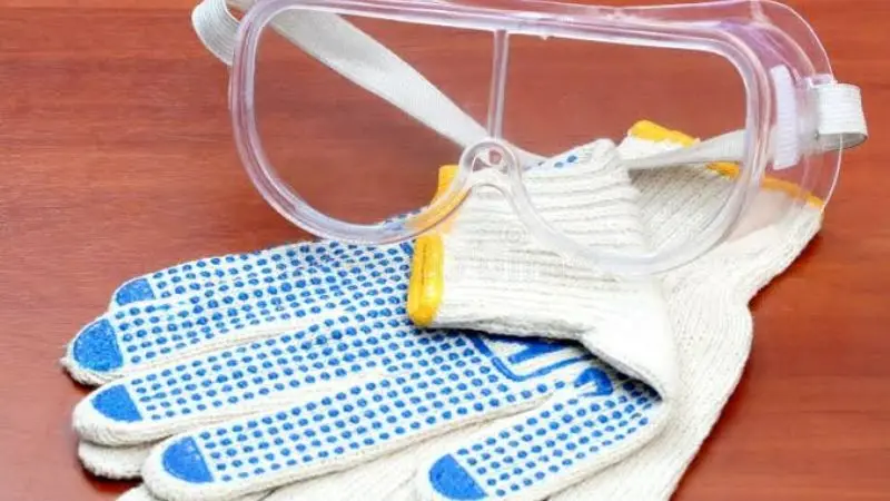 Safety Glasses and Gloves for Winch Trailer