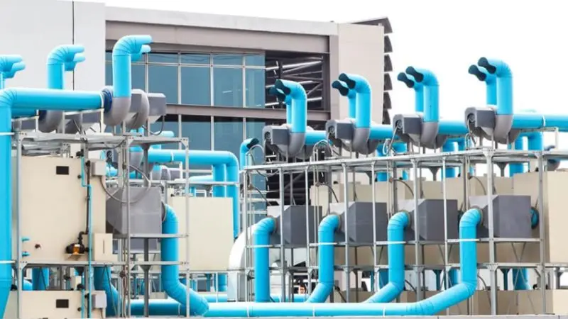 main components of commercial chiller system