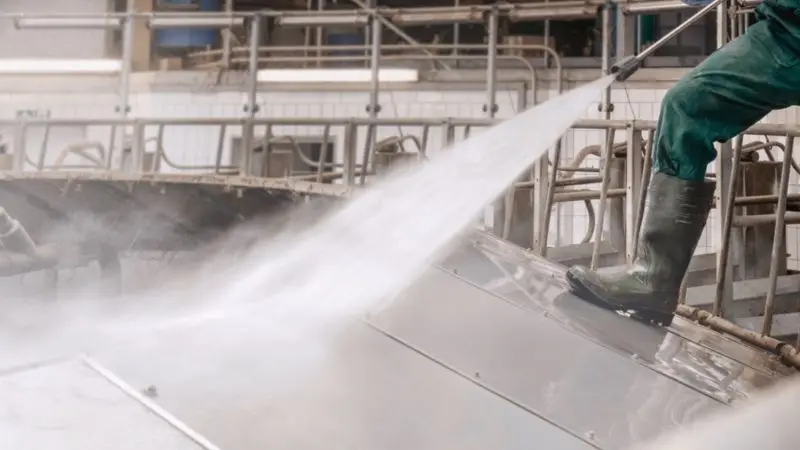 commercial pressure washer with right power