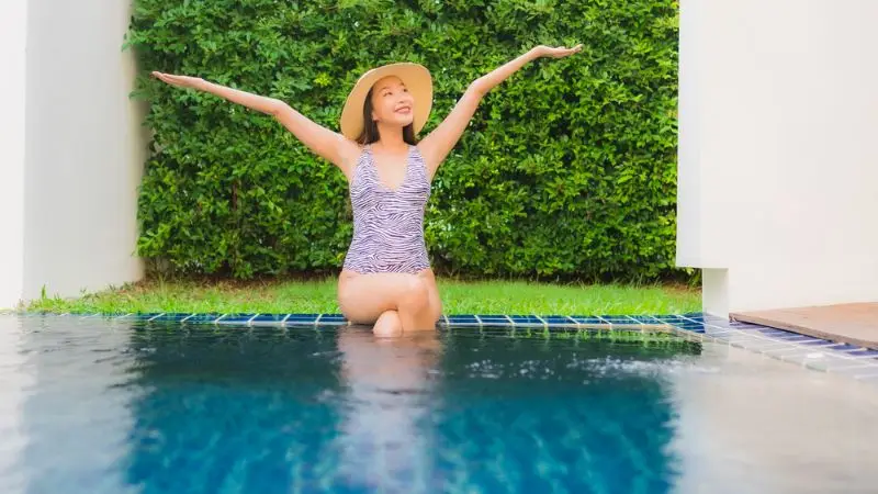 explained clearly how long it takes to clear cloudy pool water