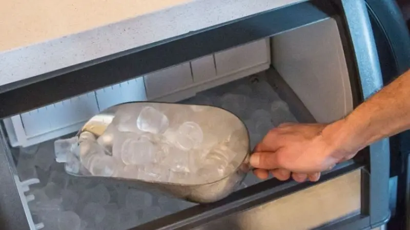 how to select the right ice machine for business