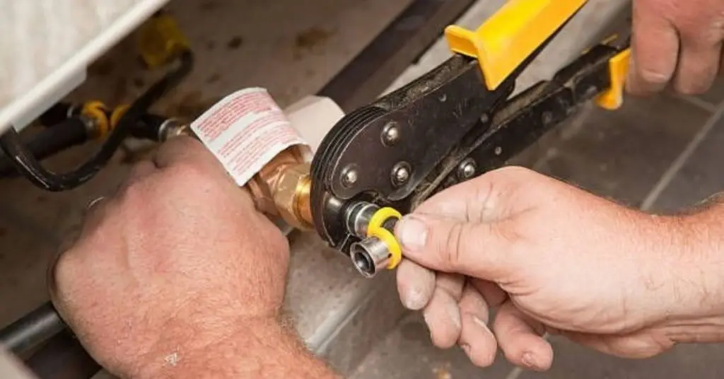 Best Way to Crimp PEX Pipe