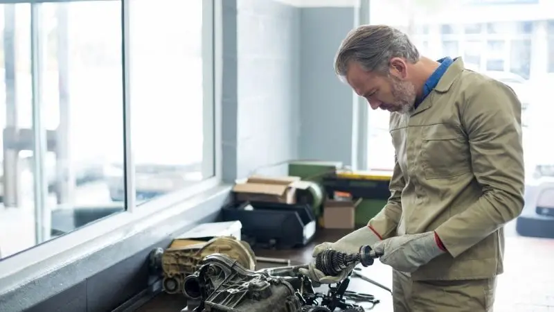 Hogyan lehet megakadályozni egy 12 voltos hidraulikus szivattyúmotor túlmelegedését?