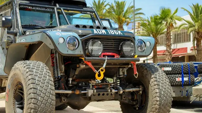 Which rope is better for a truck winch? Steel cable vs synthetic rope
