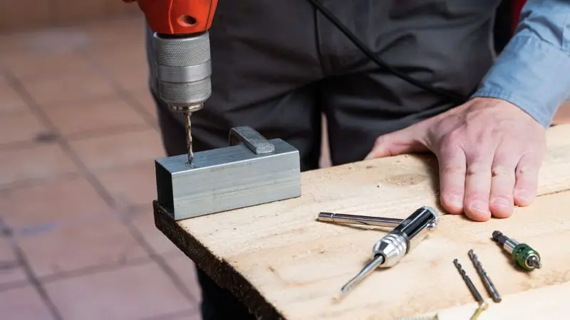 step-by-step guide for how to choose the right large hole drill bit