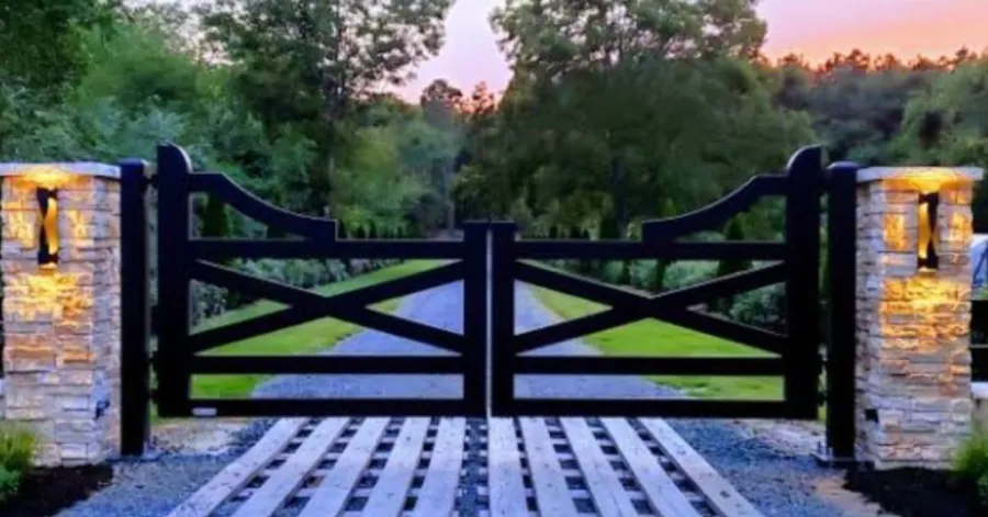 driveway gate entrance ideas