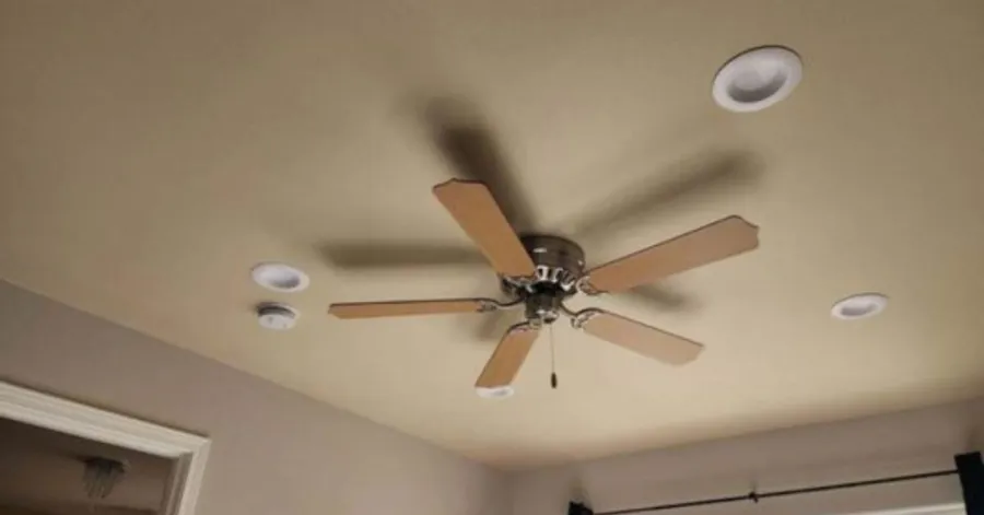 how to mount a ceiling fan box