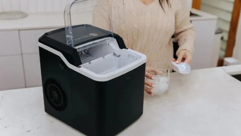 how to choose the right small ice maker for your needs