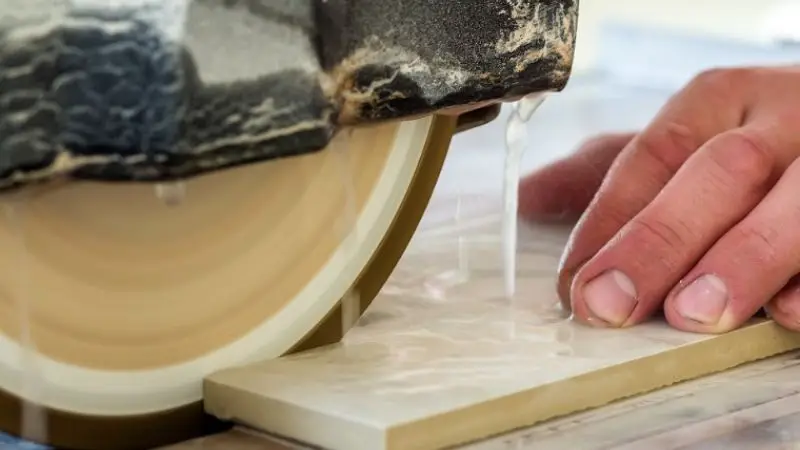  how to prevent chipping when cutting porcelain tile