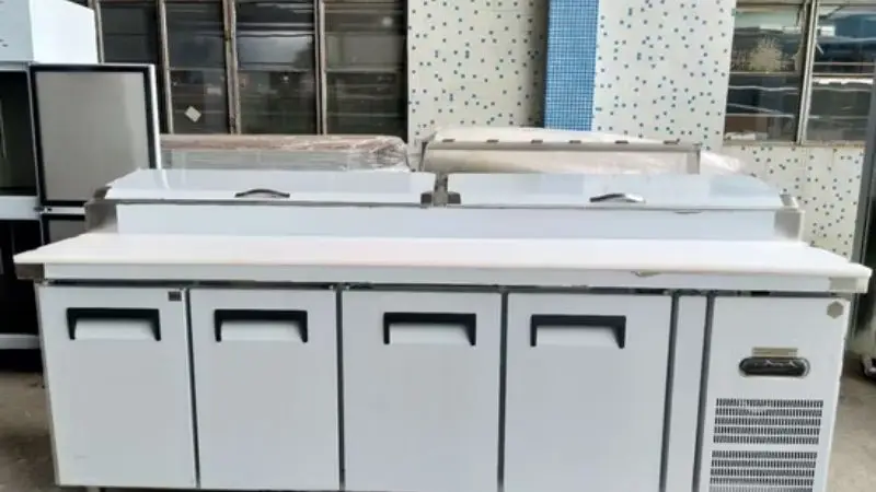 Refrigerated Pizza Prep Table 