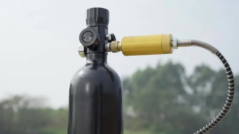 PCP-luchtgeweer met pompmechanisme 