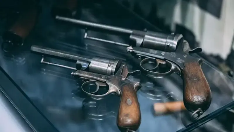 get common tips on how to use a portable pistol safe safely