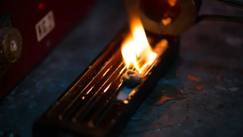 Holen Sie sich Tipps zum Kauf von Goldschmelzöfen für 2026