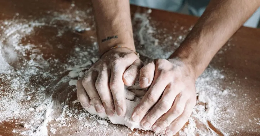 wie man Brotmehl herstellt
