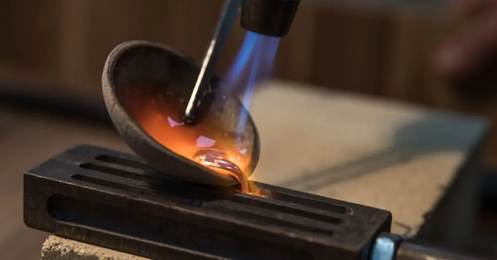 copper melting pot