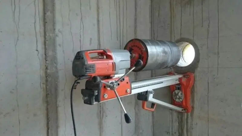 How Does a Concrete Drilling Machine Work?