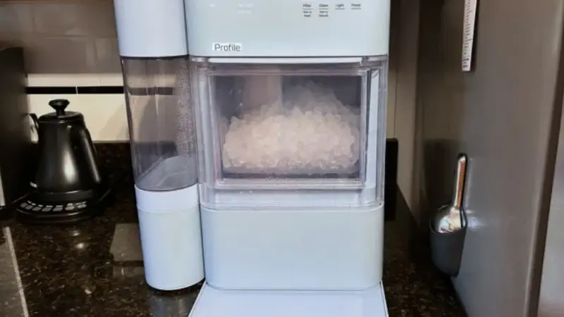 key factors that affect ice maker cost