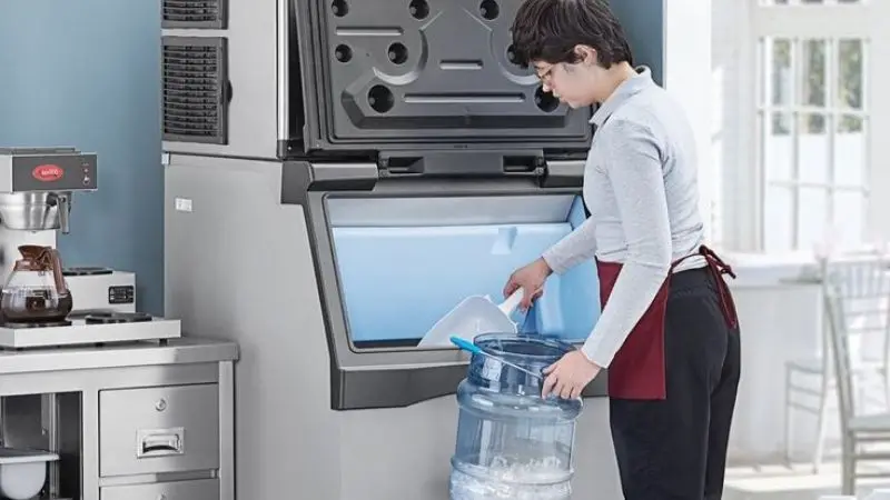 Commercial Ice Machine Cleaning