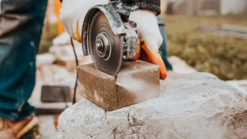 how to choose the right concrete saw blade

