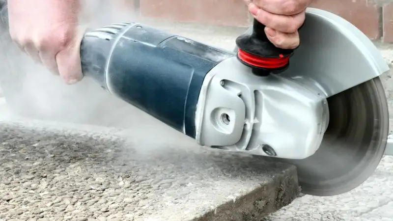 how do i cut concrete block by hand