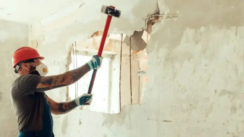 come prepararsi alla demolizione di un muro&nbsp;