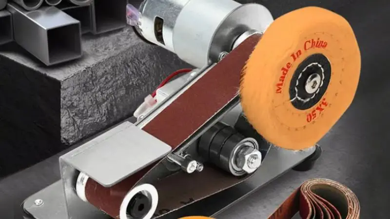 Benefits of Using a Small Belt Sander