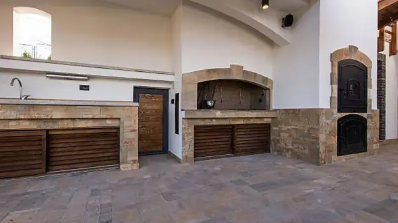 Outdoor Kitchen Storage Ideas for a Backyard