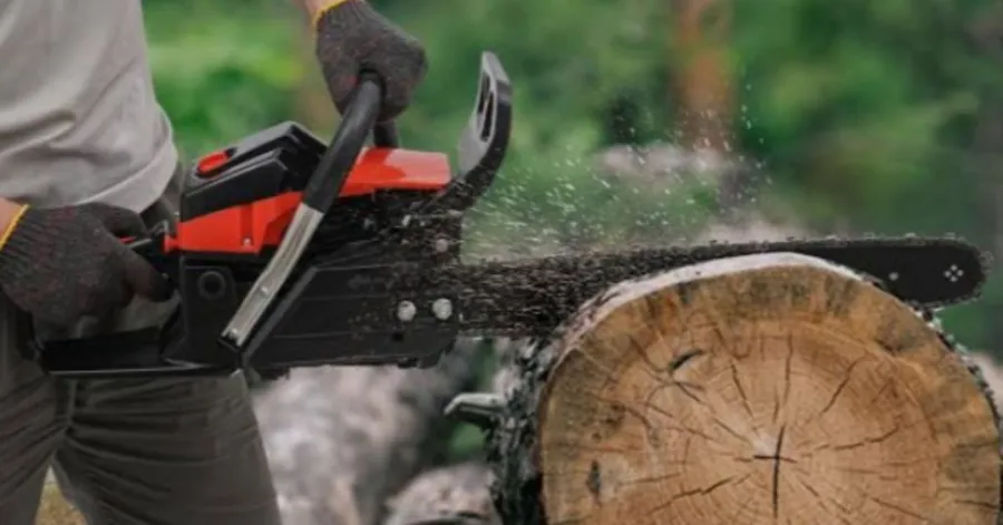 18-inch gas chainsaw
