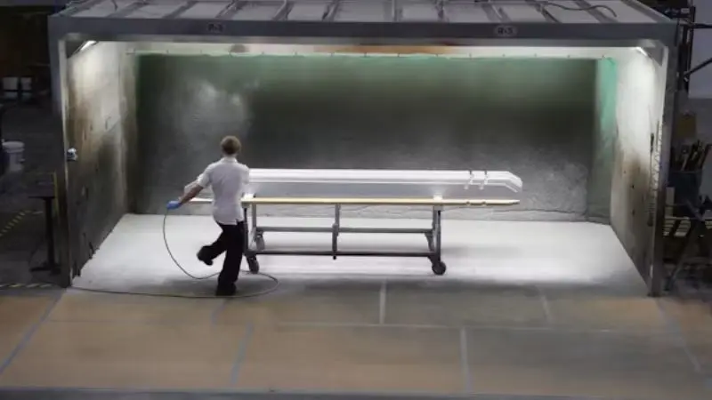  Indoor Spray Booth 
